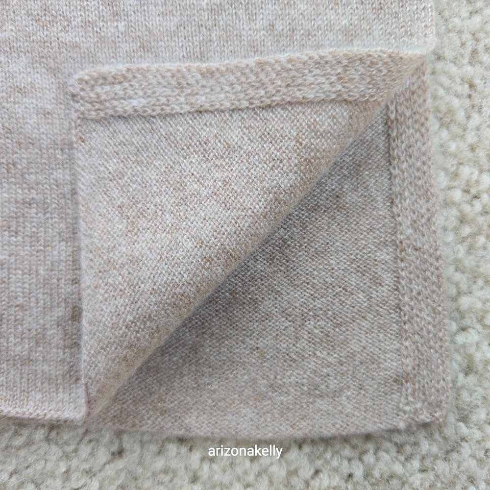 NWOT Cashmere Knit Scarf Heather Tan - Picture 7 of 12